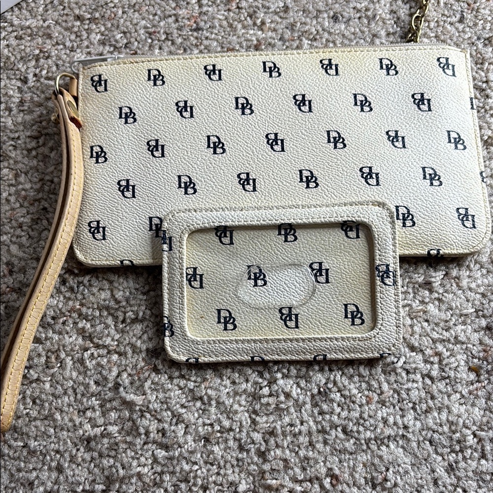 Cream & Black Dooney & Bourke Wristlet and Card Holder Set